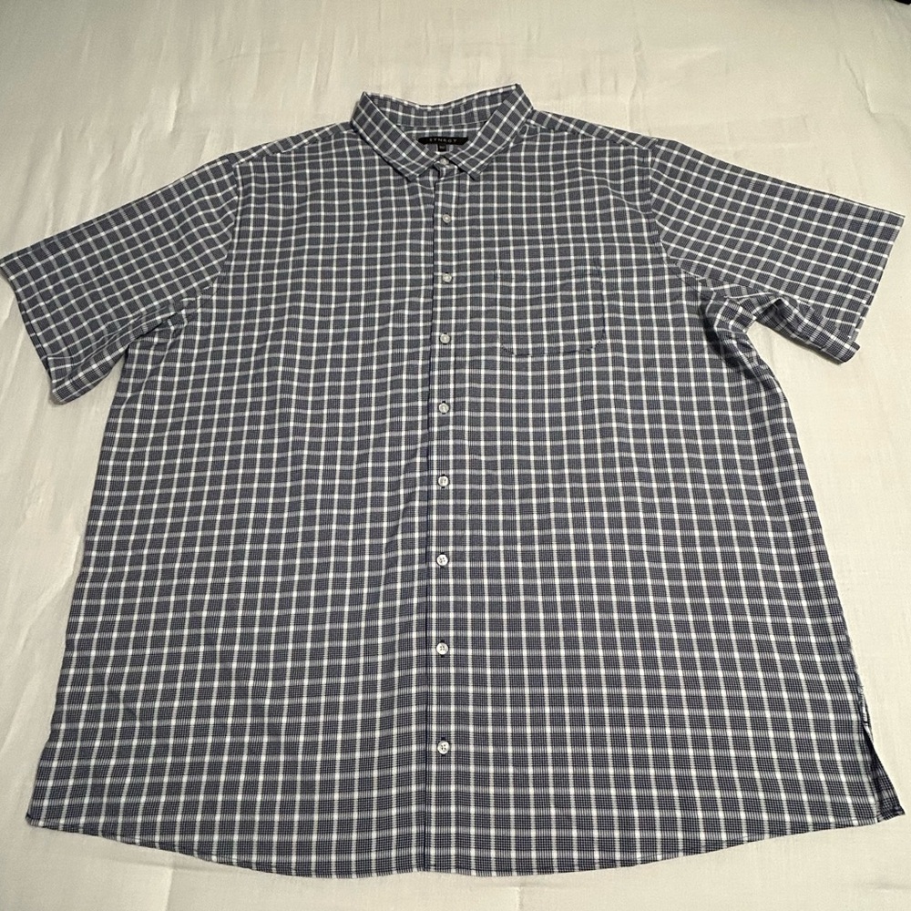 Synrgy 3XLT Sport Shirt, Almost Like New